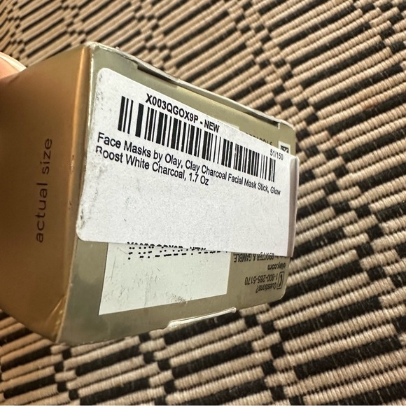 Olay Masks Glow Boost Clay Stick White Charcoal Mineral Complex - 1.7 oz - Picture 4 of 4